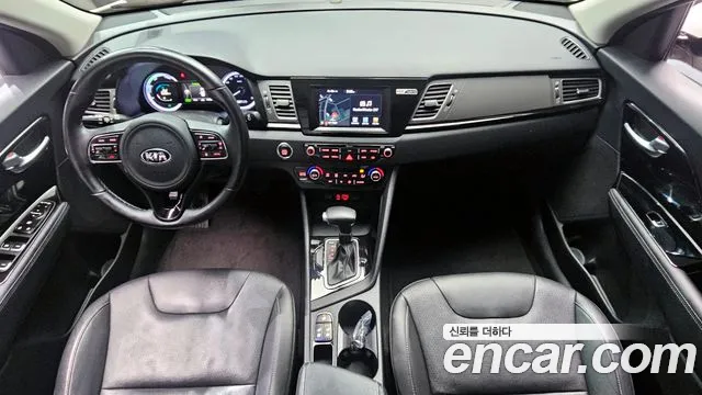 Kia Niro 2017 — фото 7