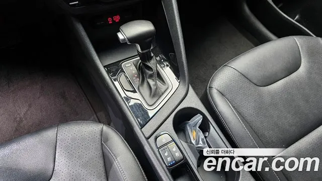 Kia Niro 2017 — фото 9