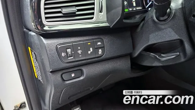 Kia Niro 2017 — фото 16
