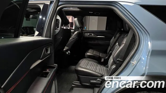Ford Explorer 2025 — фото 18