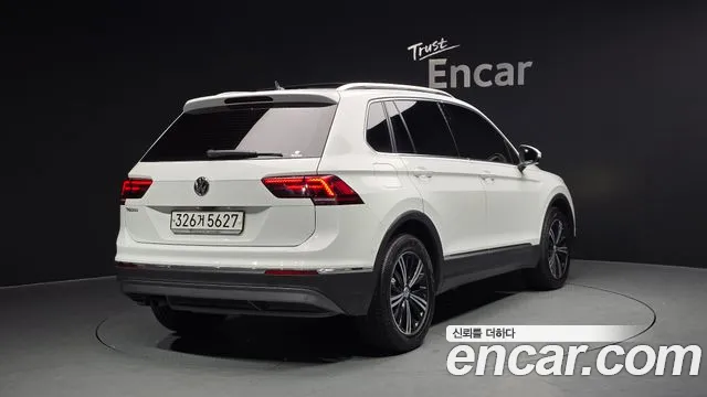 Volkswagen Tiguan 2020 — фото 2