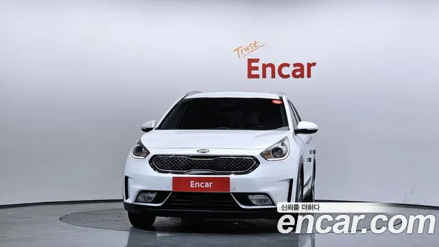 Kia Niro 2017 — фото 3