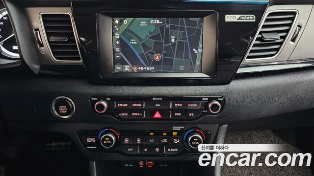 Kia Niro 2017 — фото 13