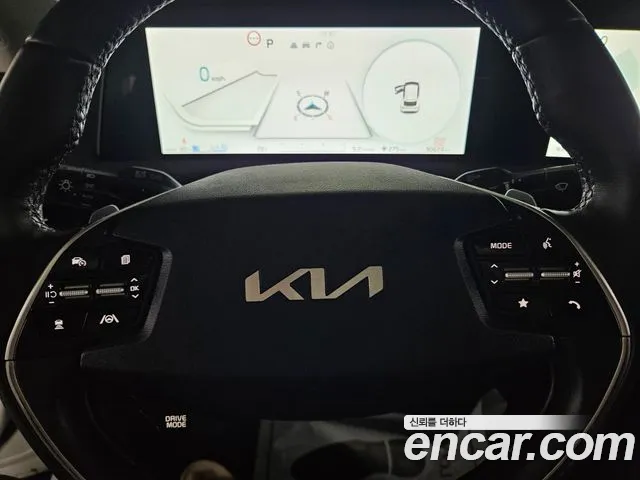 Kia EV6 2022 — фото 15
