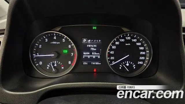 Hyundai AVANTE 2018 — фото 11