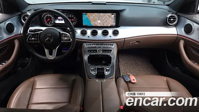 Mercedes-Benz E-Class 2020 — фото 9