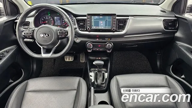 Kia Stonic 2018 — фото 10
