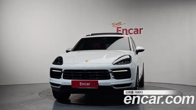 Porsche Cayenne 2020 — фото 3