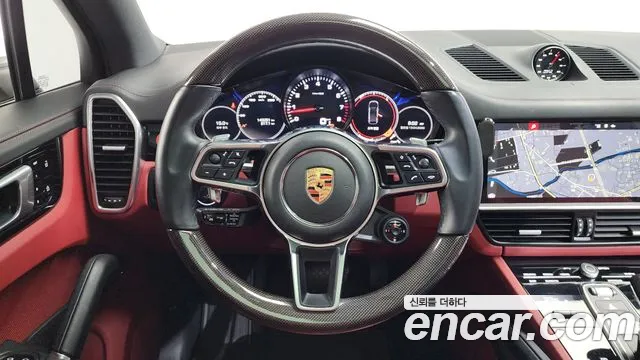 Porsche Cayenne 2020 — фото 13