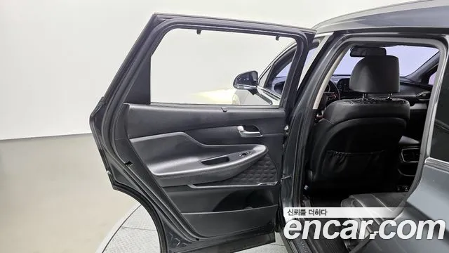 Hyundai Santafe 2019 — фото 15