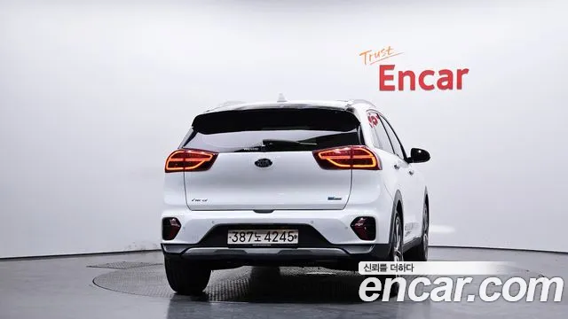 Kia Niro 2020 — фото 4