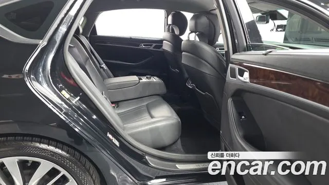 Hyundai Genesis 2016 — фото 12