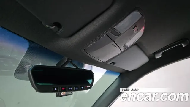 Hyundai Veloster 2019 — фото 17