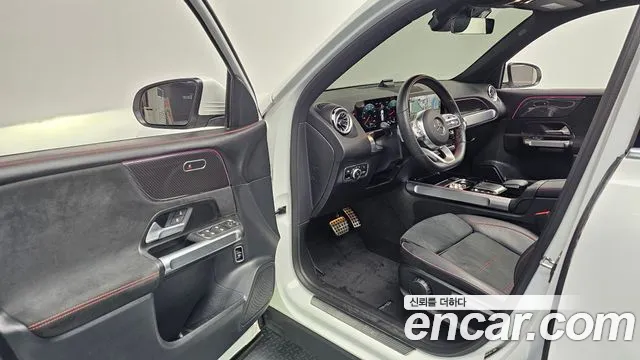 Mercedes-Benz GLB-Class 2022 — фото 10