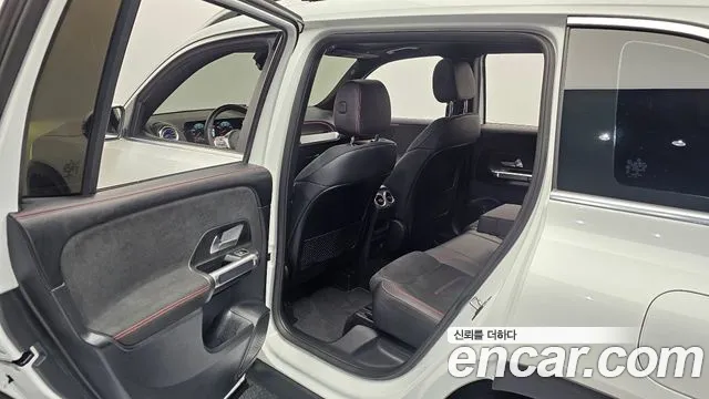 Mercedes-Benz GLB-Class 2022 — фото 11