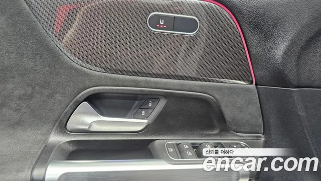 Mercedes-Benz GLB-Class 2022 — фото 15