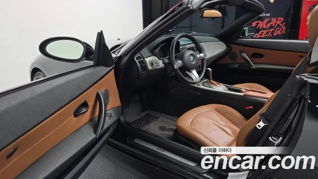 BMW Z4 2004 — фото 10