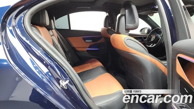 Mercedes-Benz C-Class 2022 — фото 17