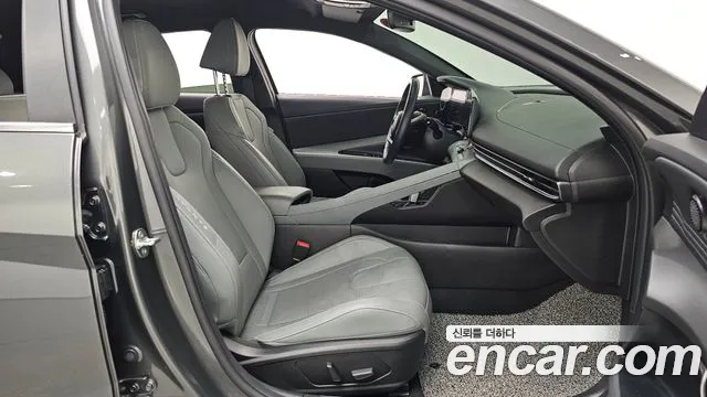 Hyundai AVANTE 2024 — фото 16