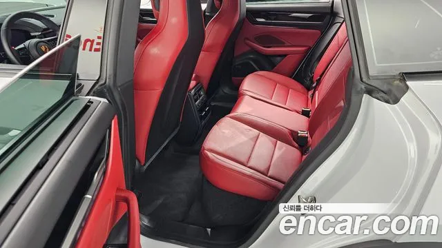 Porsche Macan 2025 — фото 11