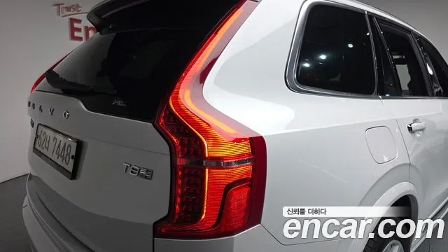 Volvo XC90 2018 — фото 9