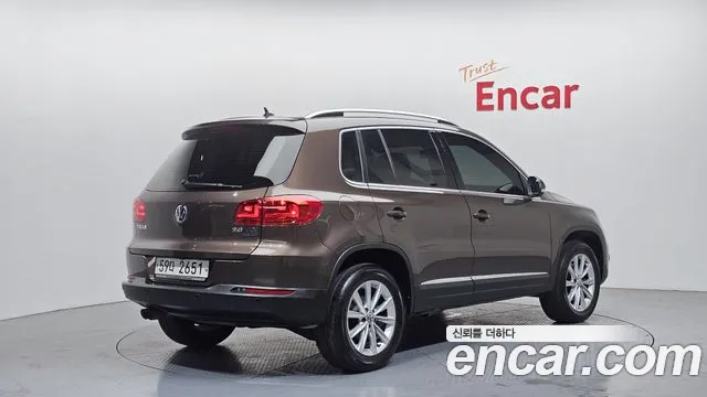 Volkswagen Tiguan 2015 — фото 2