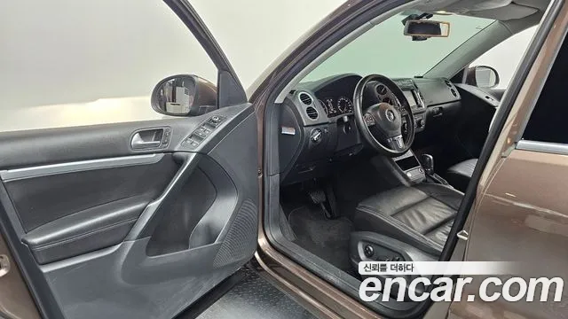 Volkswagen Tiguan 2015 — фото 10