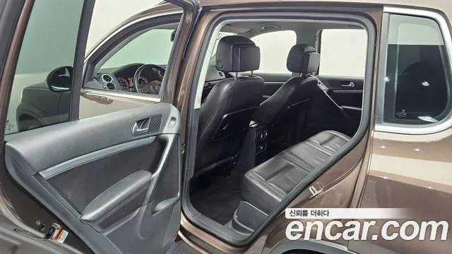 Volkswagen Tiguan 2015 — фото 11