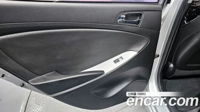 Hyundai Accent 2014 — фото 15