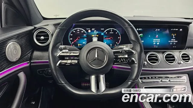 Mercedes-Benz E-Class 2022 — фото 19