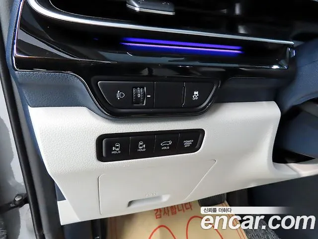 Kia Canival 2025 — фото 15