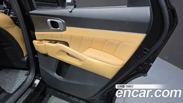 Kia Sorento 2022 — фото 15