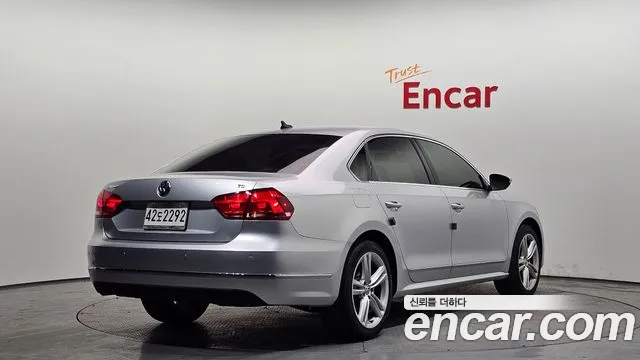 Volkswagen Passat 2015 — фото 2