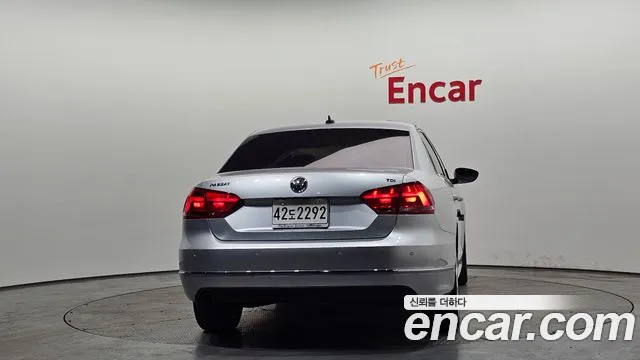 Volkswagen Passat 2015 — фото 4