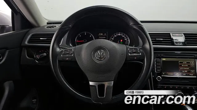 Volkswagen Passat 2015 — фото 13