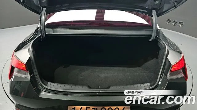 Hyundai AVANTE 2021 — фото 20