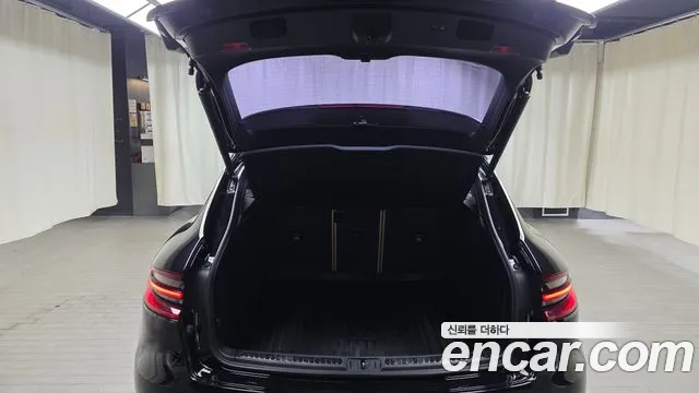 Porsche Macan 2018 — фото 20
