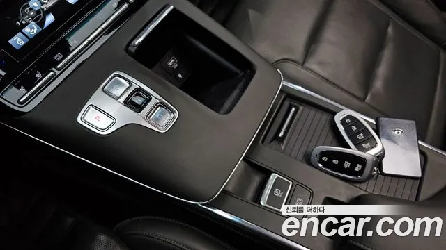 Hyundai Grandeur 2020 — фото 9
