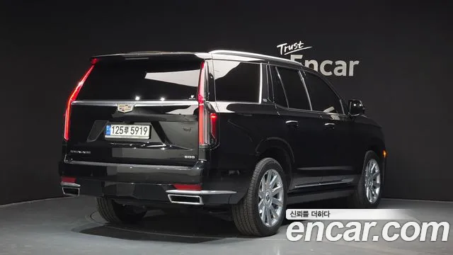 Cadillac Escalade 2022 — фото 2