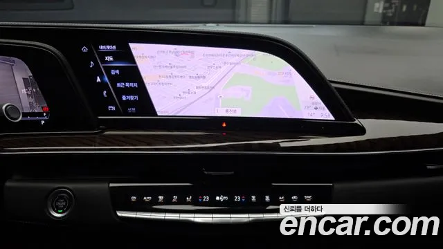 Cadillac Escalade 2022 — фото 17