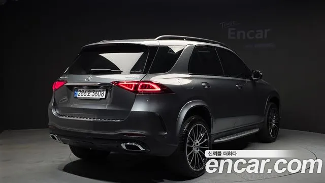 Mercedes-Benz GLE-Class 2022 — фото 2