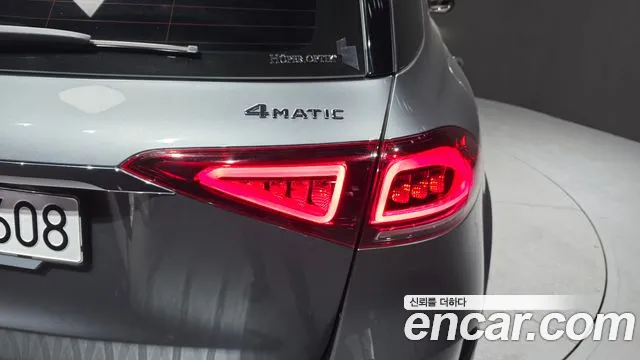 Mercedes-Benz GLE-Class 2022 — фото 9