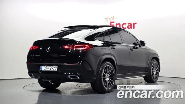 Mercedes-Benz GLE-Class 2022 — фото 2