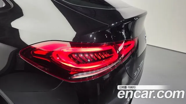Mercedes-Benz GLE-Class 2022 — фото 9
