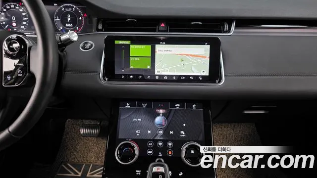 Land Rover Range Rover Evoque 2020 — фото 20