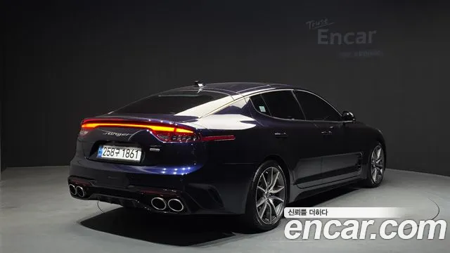 Kia Stinger 2021 — фото 2