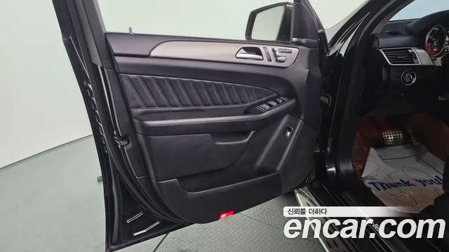 Mercedes-Benz GLE-Class 2017 — фото 17