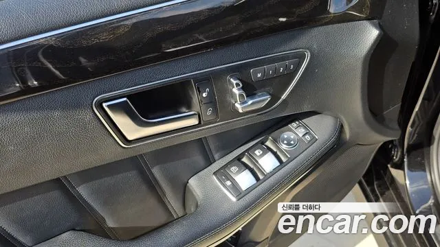 Mercedes-Benz E-Class 2014 — фото 17