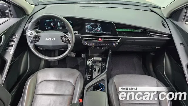 Kia Niro 2022 — фото 10