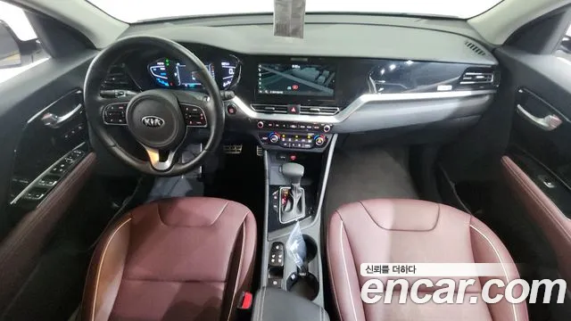 Kia Niro 2020 — фото 10